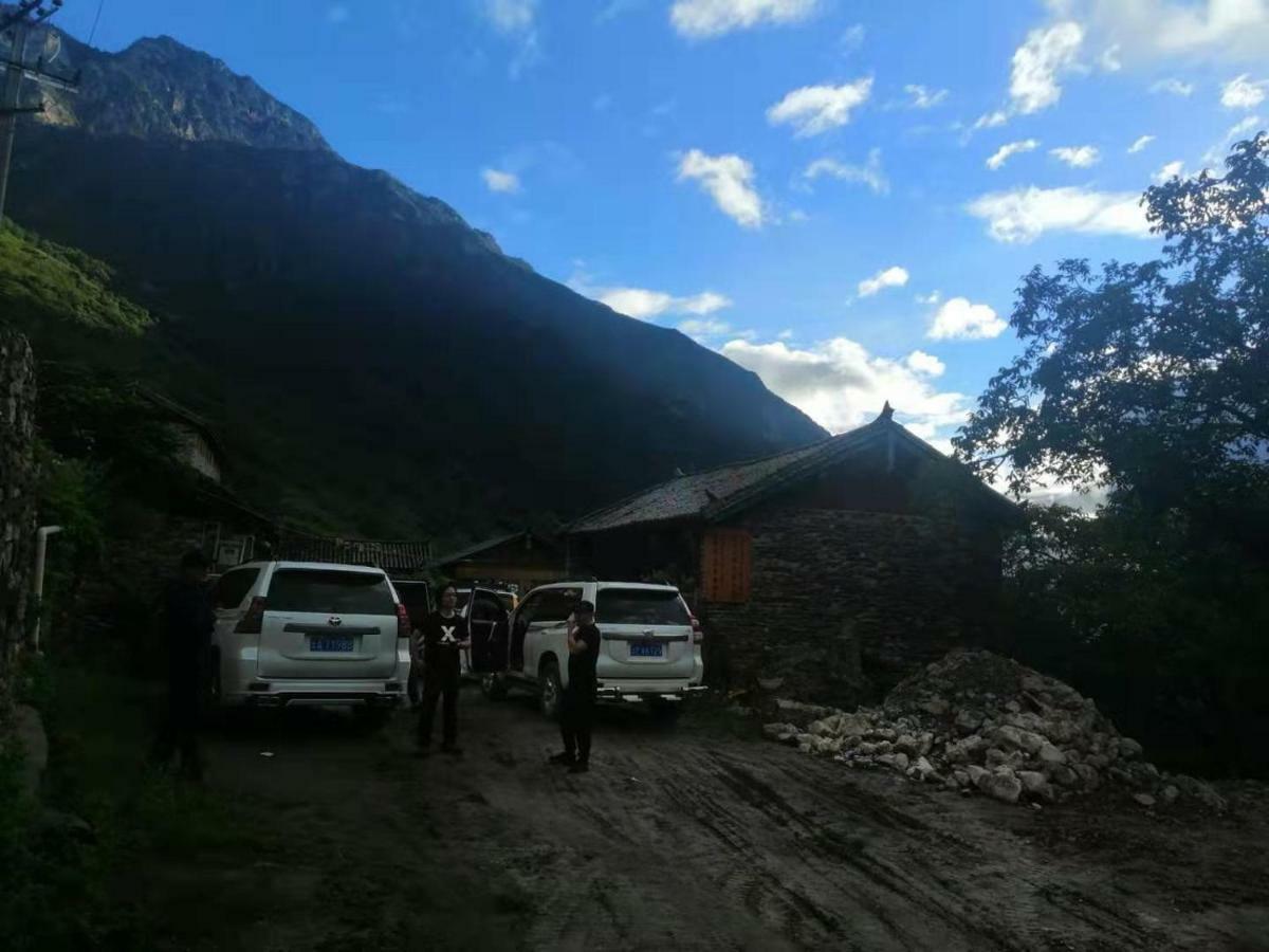 Ancient Luke Hostel Longpan Екстериор снимка